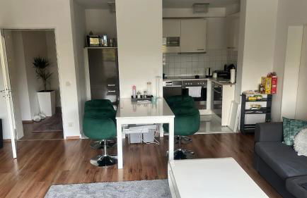 Helle mit Balkon 5 Minuten zum Pool 60q central ,otopark ,Netflix - Foto 2