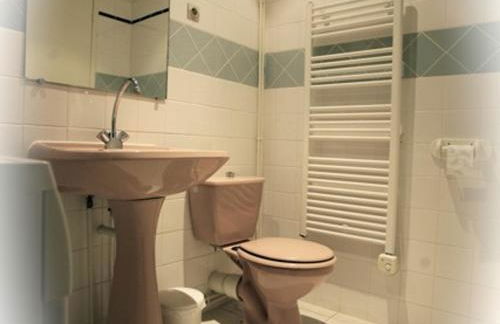 Gîte charmant au château, Le Veurdre - FR-1-489-163 - Foto 8