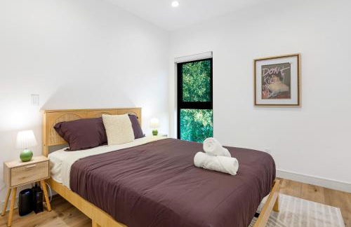 Sky Haus LA - Photo 8