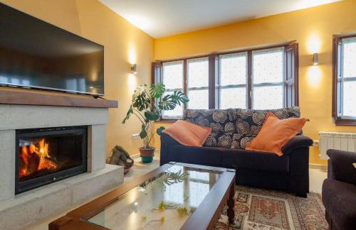 La Casona de la Bisa en Villanueva de Colombres - Foto 28