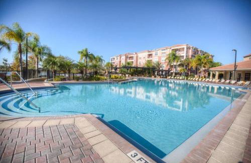 Condo 3Q Vista Cay c/ Varanda e Piscina Resort - Foto 10