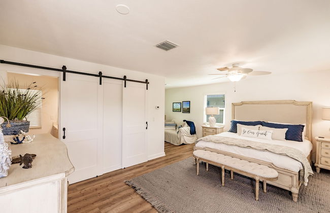 Siesta Key Island Rentals - Photo 9