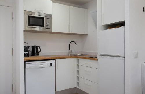 Apartament amb piscina i aparcament - Baixos amb jardinet - Foto 7