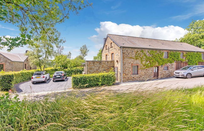 Plush Villa in La Roche-en-ardenne With Swimming Pool - Photo 1