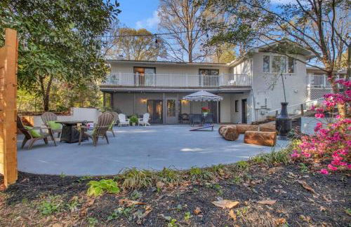 Cozy Retreat near Paris Mtn State Park Sleeps 12 - Foto 76