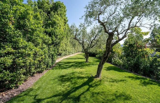 Charming Green and Blue Villa by Wonderful Italy - Photo 10