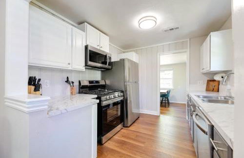 Fayetteville Retreat with Yard - Walk to Campus! - Foto 2