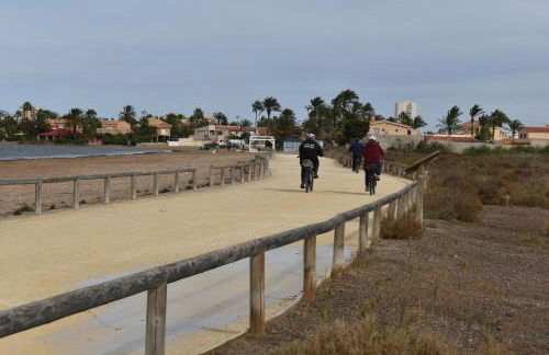 APART TURISTICOS MARINE REST LA MANGA MAR MENOR piscinas privadas - Foto 31