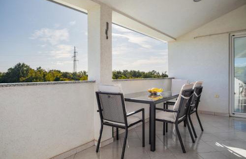 Apartment Heidi-1 by Interhome - Photo 2