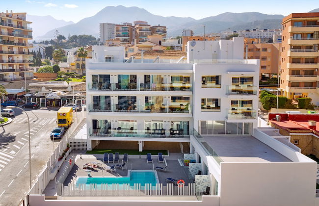 Carihuela Suites - Photo 33