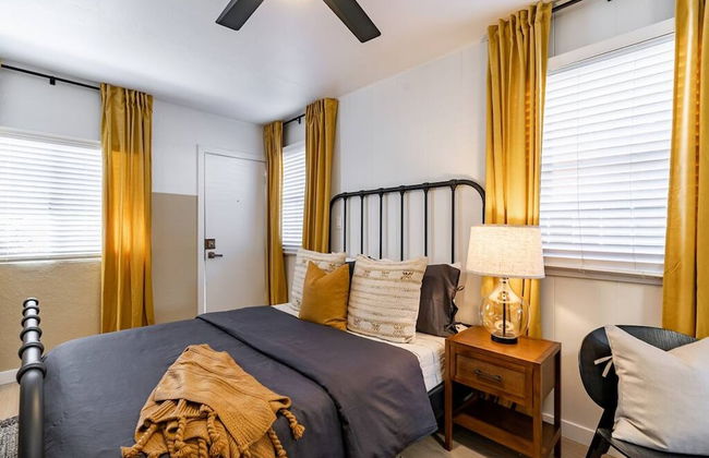 Live Like a Local - Studio With Huge Backyard - Foto 19