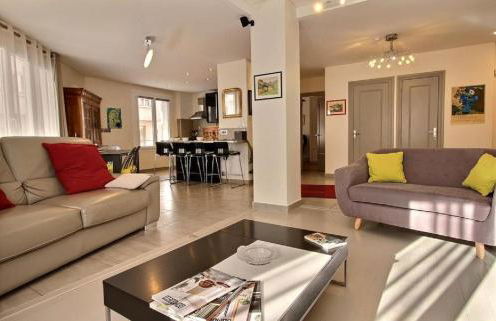 Lyon Superbe Appartement Parc Tête d'Or 95 M2 Clim Parking - Foto 1