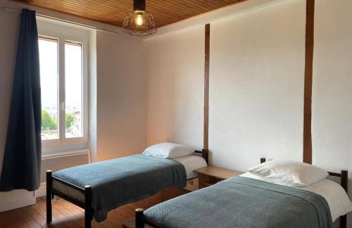 Maison moderne à La Chabanne avec jardin et animaux admis - Photo 12