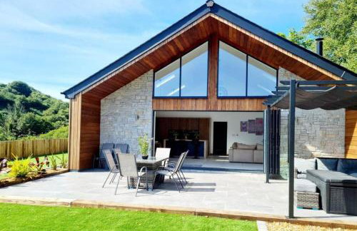 4 Bed Villa Sleeps 8 -private Terrace-free Parking - Foto 37