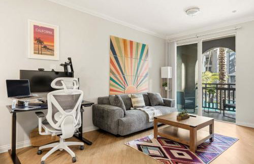 Central Irvine 1BR w Work Setup by Anyplace - 11753 - Foto 1