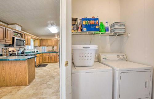 Cedar Creek Lake Access Retreat with Deck - Foto 20