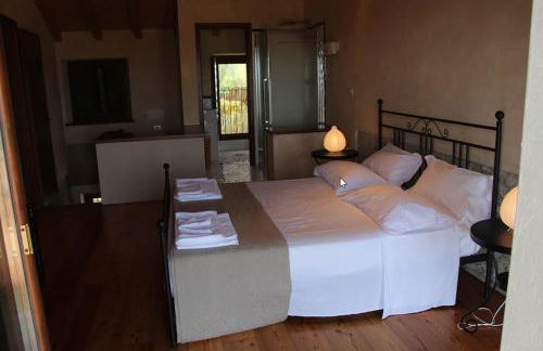 The Olive House, Garden and Pool - Foto 13