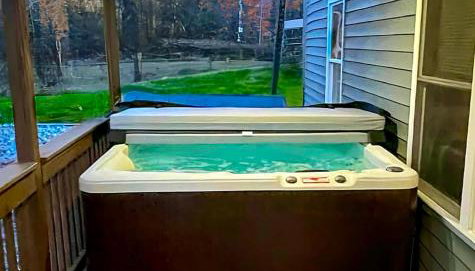 Hot Tub! LRG Home! Sleeps 16!Near Ithaca! Dogs OK - Foto 2