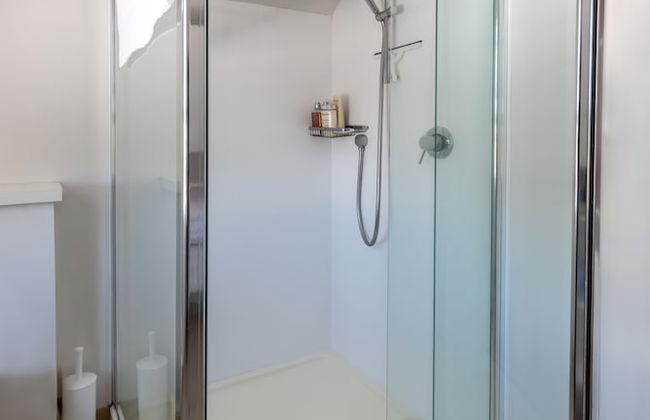 Timeless Heritage Grey Lynn 2BR Beauty - Foto 18