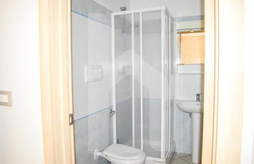 Homiday - Green Bay Village - Photo 31