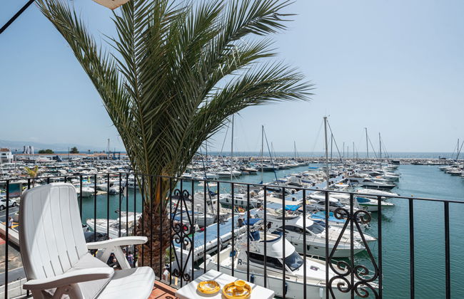 Puerto Banus First Line - Photo 13