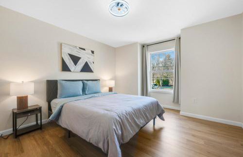 Spacious 5BR Home KING Bed Wi-Fi Parking - Foto 24