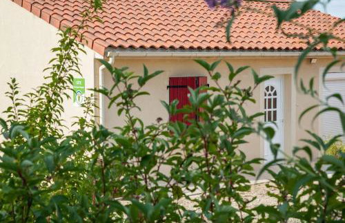 Maison chaleureuse à Fossemagne avec jardin et terrasse - Foto 8