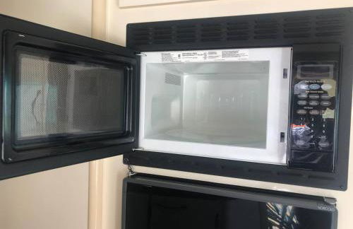 Private and cozy RV, direct bus to NYC Manhattan only 2 blocks away, MetLife Stadium FIFA World Cup 25 minutes away - Foto 9