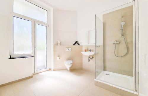 Tolstov Apartments - 3 Zimmer Wohnungen mit Balkon - 15 Min zur Messe DUS - Foto 19