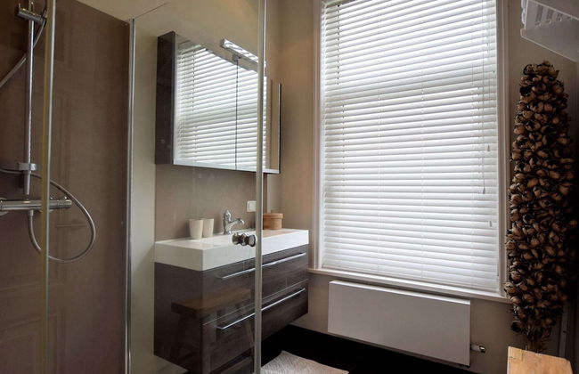 Quietly Located Mansion Near the Centre of The Hague - Foto 12