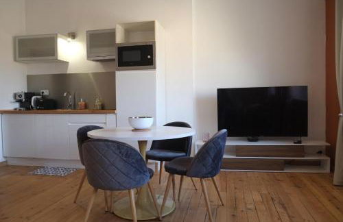 A l'ombre des remparts - Foto 6