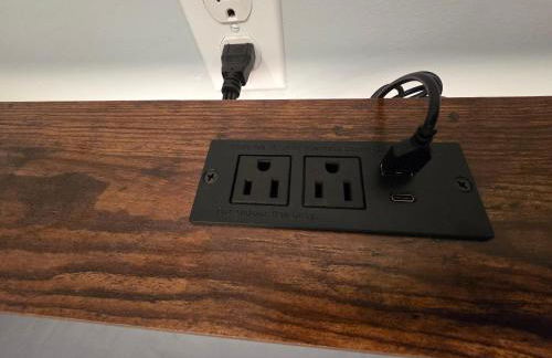 Private Bedroom Bath plus Sitting Room & Porch - Foto 28