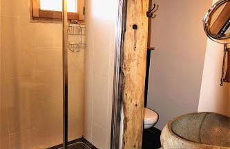 Prestigious 18 Person Chalet with Pool and Jacuzzi - Foto 22