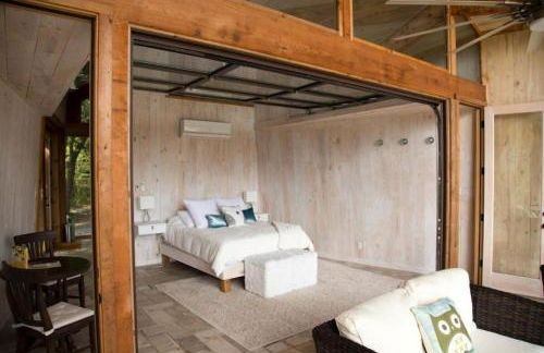 Romantic Cottage Rental on a Beautiful Farm in the Countryside near Austin, Texas - Photo 13