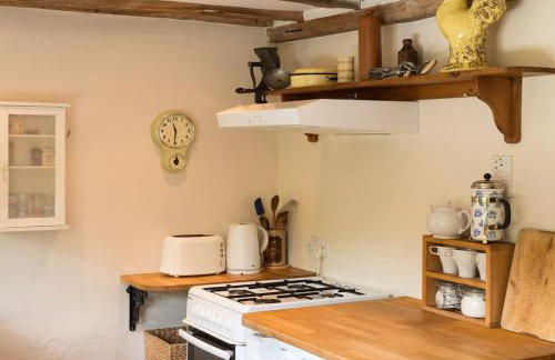 Spadgers, a flax workers cottage next to fields in a Medieval Village - Foto 8