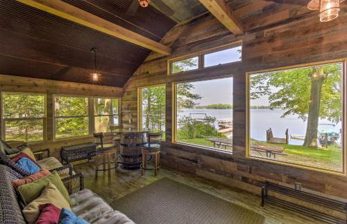 White Lake Home with Patio, Fire Pit, Boat Dock! - Foto 3