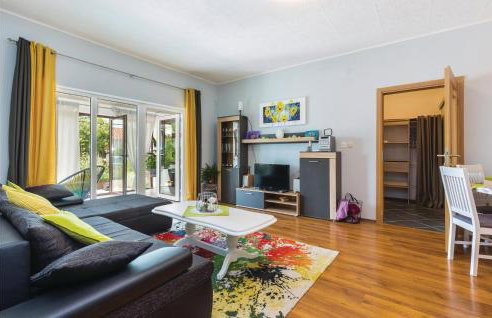 2 Bedroom Awesome Apartment In Krasica - Foto 3