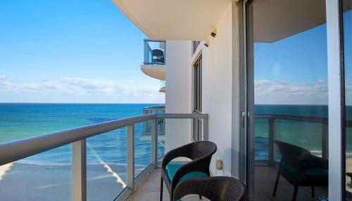 Beachfront Resort POOL OCEAN VIEW BALCONY - Foto 4