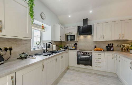 2 Bed in Lixwm 88028 - Photo 11