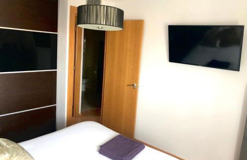 Piso semicentrico con vistas a la bahía de Algeciras - Foto 4