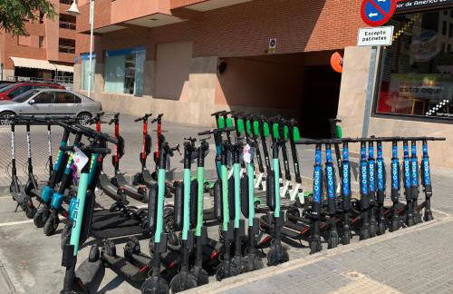 Charming apartment on the beach - Pool and parking - Photo 37