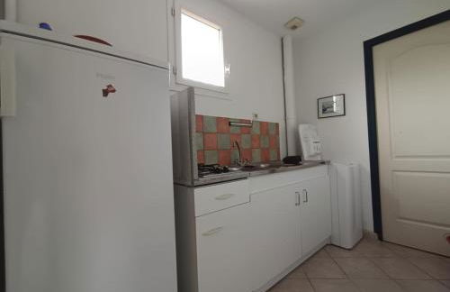 Saint Ho Mer Maison lumineuse vue mer 8 pers 4 chambres 2 sdb 2 WC étage rénové en 2025 belle terrasse grand jardin clos parking 8 mn à pied petite plage grand jardin près de Port en Bessin, Bayeux et plage Omaha beach - Foto 10