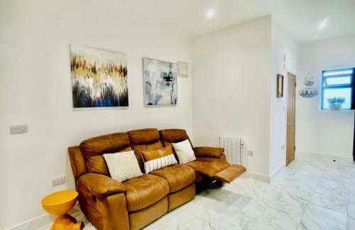 Brand-New Modern 2 Bed Room Apart ment With FREE Parking - Foto 20