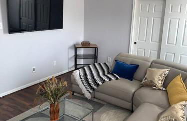 Modern home with beautiful pool - Foto 24