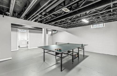 Cozy 2BR Condo in Great Location - King Bed - Foto 5