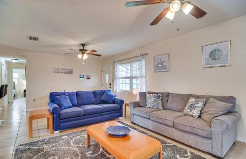 6 Mi to Beaches! Seminole Home with Furnished Patio - Foto 4