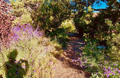 The Yoga Yurta at Sunny Mellow Eco Villa - Foto 8