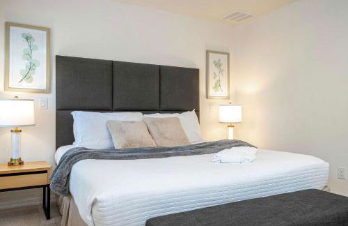 Spectacular House with 3BR - Private Pool, BBQ - Minutes from Disney! - Foto 49