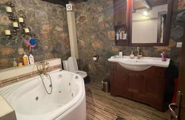 Blessings Chalet στον Παλαιό Άγιο Αθανάσιο με Τζάκι, Barbeque, μεγάλη αυλή και υπέροχη θέα - Foto 57