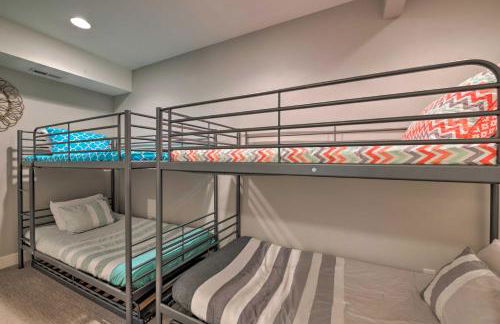 Modern Huntsville Resort Retreat with Deck and Hot Tub - Foto 11